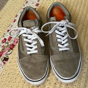 SOLD Vans Suede Old School